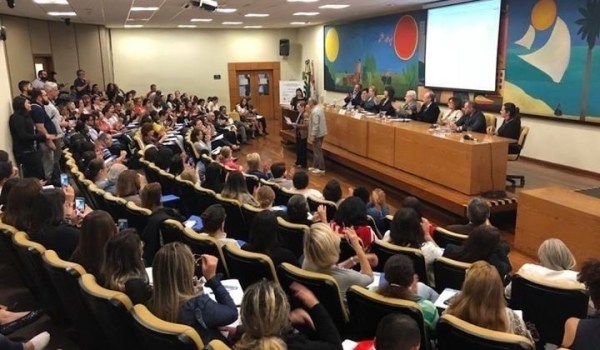 Câmara Municipal discute Diretivas Antecipadas de Vontade em simpósio